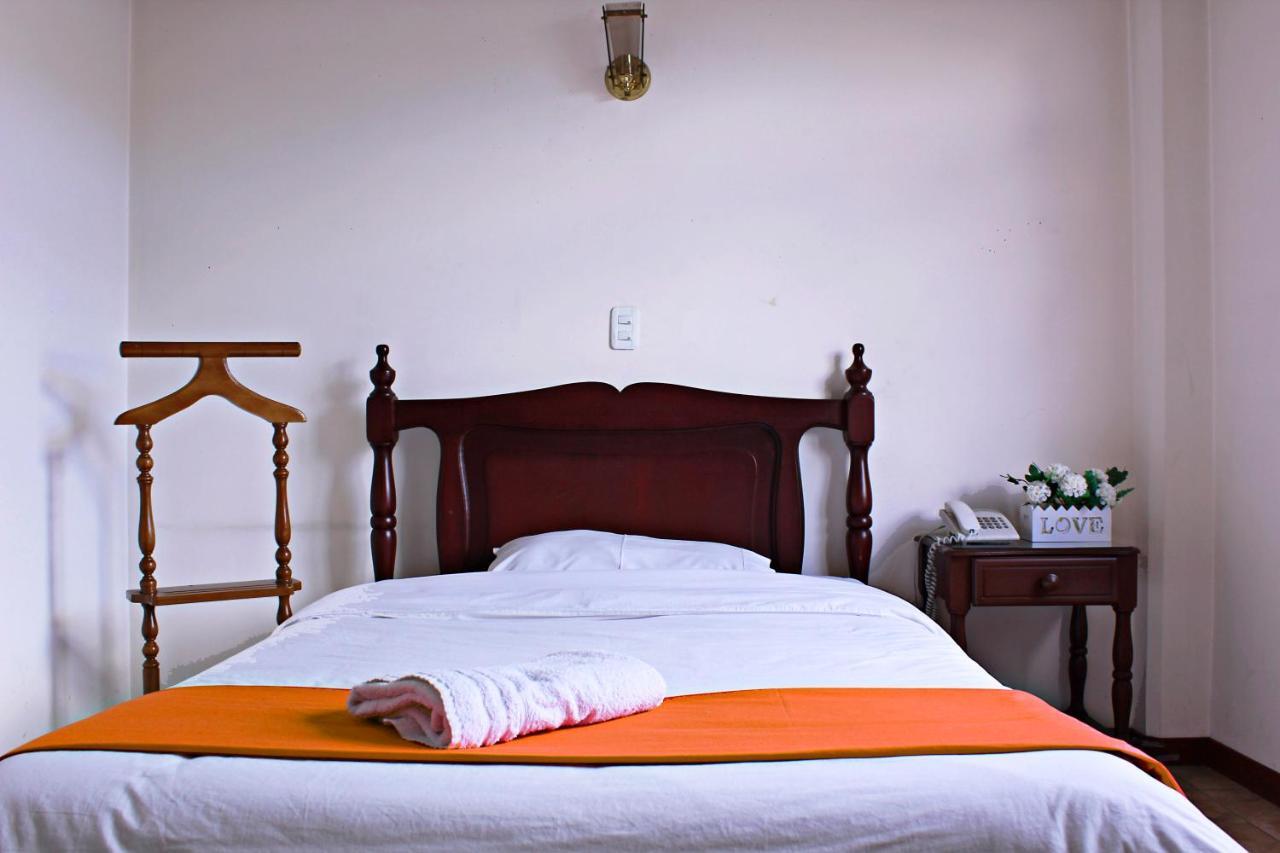 Hotel Cumanda Alfaro Eksteriør bilde